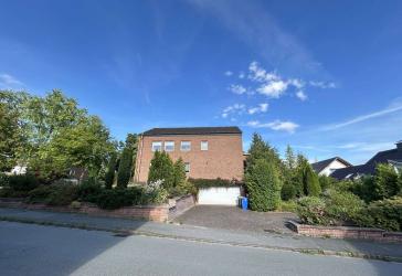Großzügiges Einfamilienhaus mit Sauna, Terrasse und weitläufigem Garten