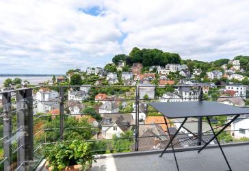 TREPPENVIERTEL: INVESTMENT MIT ELBBLICK