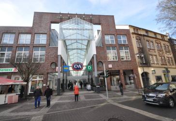 Moderne Büro- und Praxisflächen im EKZ Widumer Platz - verschiedene Größen von 135 bis 210 m²