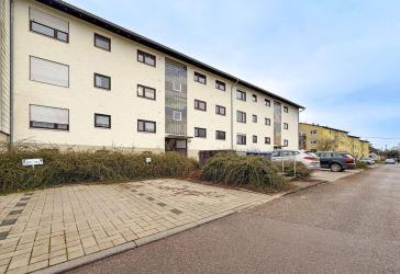 Frisch renovierte 2,5-Zi.-Wohnung mit Balkon, Stellplatz & Keller in Langenburg