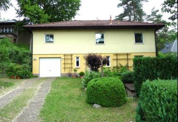 Gepflegtes Einfamilienhaus mit direktem Zugang zum Wald