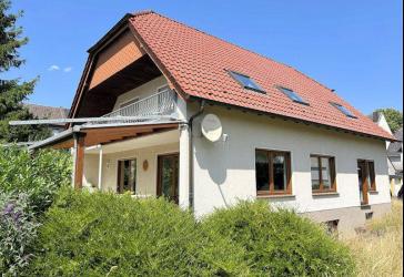 Ideal für die große Familie! Zentrales Ein-/Zweifamilienhaus mit großem Grundstück in Lippstadt!