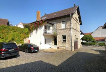 EUPORA® Immobilien: Schöner Winzerhof mit Scheunen und Weinkellern in Essenheim bei Mainz.