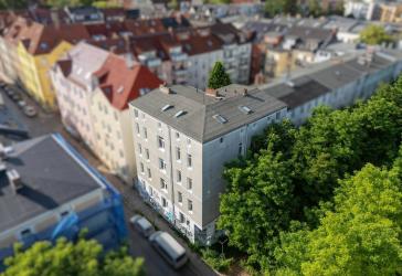 PROVISIONSFREI! Vermietete Eigentumswohnung mit 3 Zimmern im Dachgeschoss in der beliebten KTV