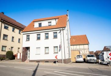 1-2 Familienhaus in Pforzheim-Büchenbronn mit Lagerplatz