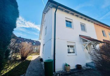 Gepflegte Doppelhaushälfte in ruhiger Lage von Kraiburg