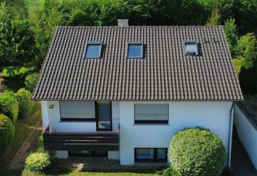 Wohnhaus mit Einliegerwohnung in toller Ortsrandlage