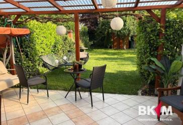 Gepflegtes Zuhause mit Garten, Terrasse und Stellplatz