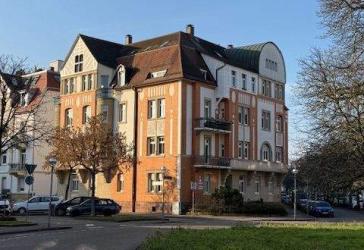Provisionsfrei- 3 Zimmer Wohnung- Jugendstil mit Tonnendach in der Weststadt