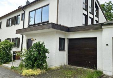 Charmante DHH mit großzügigem Garten und Gestaltungspotenzial