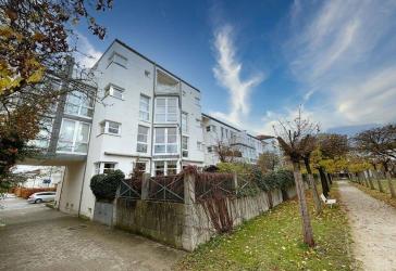 Teilmöblierte 3,5 Zimmer Wohnung in Bester Lage im Westen - Sofort beziehbar!