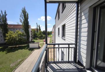 Nachmieter für moderne 4-Raumwohnung mit Einbauküche gesucht!