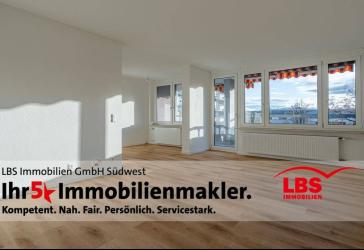 KN-Petershausen: 4,5-Zimmerwohnung mit großem Süd/Ost Balkon und TG-Stellplatz - frei