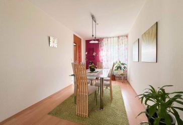 Großzügige & helle 5-Zimmer-Eigentumswohnung mit Balkon in Coburg!