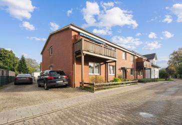 *Reserviert* Charmante Erdgeschosswohnung mit Garten, Garage und Wohlfühlfaktor in Cuxhaven-Altenwalde