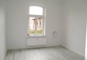 Hereinspaziert.....! Sanierte Wohnung in zentraler Lage zu vermieten!