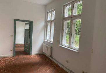 Schöne Wohnung in der Güstrower Altstadt mit EBK und Gartennutzung!