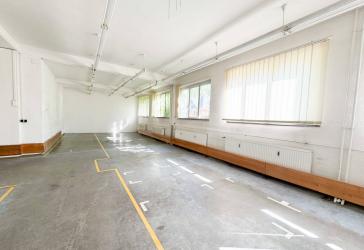 Lagerhalle mit Lastenhebebühne in Chemnitz!