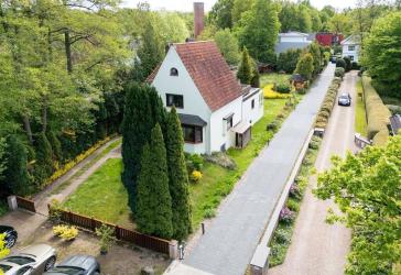 Außergewöhnliche Immobilie für die ganze Familie oder als Kapital-Anlage, mit 1.300 m2 Grundstück.