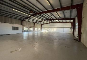 ca. 448 m² große Lager-/Produktionsfläche mit Büro