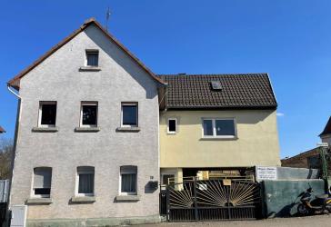 Rendite trifft Lage: 2 benachbarte Immobilien in FB-Fauerbach - Investitionschance mit Zukunft
