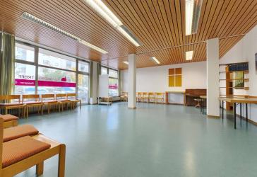 Provisionsfrei! - Gewerbefläche - Praxis - Büro oder Wohnung mit EBK & 3 Außenstellplätzen