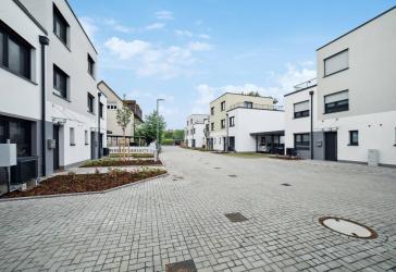 Erstbezug - Außergewöhnliche Doppelhaushälfte in Schwabach zu verkaufen