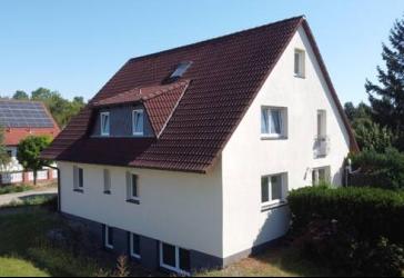 Investition mit Perspektive: Gepflegtes Dreifamilienhaus am Stadtrand von Halberstadt