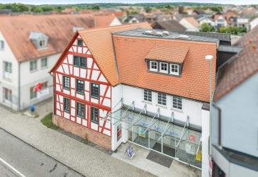 Investieren mit Geschichte - Vollvermietetes Fachwerkhaus in zentraler Lage