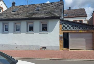 Gepflegtes Einfamilienhaus mit schönem Garten in Zweibrücken zu verkaufen