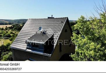 **Einfamilienhaus in Hanglage mit unverbaubarem Blick (entkernt)**
