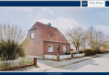 Großzügiges Zweifamilienhaus mit Potenzial und großem Grundstück!