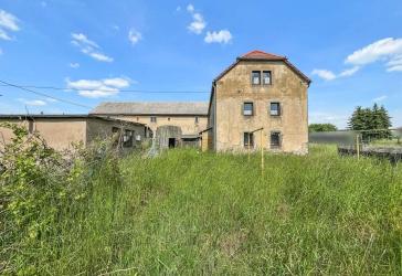 Großzügiges Einfamilienhaus im Blochwitz mit Entwicklungspotenzial-Provisionsfrei