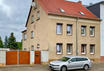 Wohnhaus mit Grundstück in Dölzig - Ein Ort für neue Perspektiven -