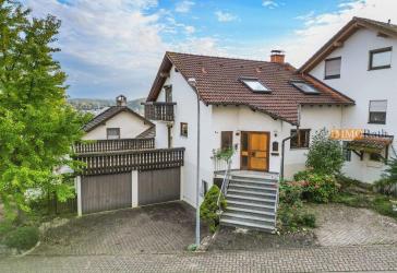 IMMORath.de - Gepflegtes Zuhause mit Doppelgarage und schönem Garten