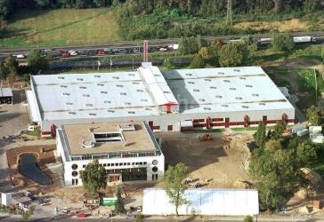 Hallenflächen zentral an der Autobahn ab 300 m2