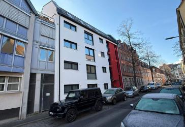 Neubau – 5 - Familienhaus – 1.OG -Luxuswohnung