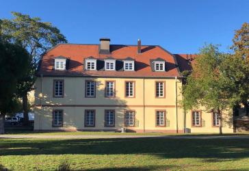 Historisch bedeutsames Anwesen mit Charakter - flexibel nutzbar als Wohn- und Geschäftshaus