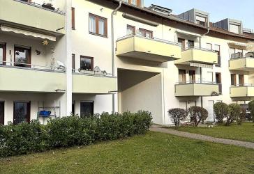 Nordstadt 4,5 Zimmer mit Balkon und TG Stellplatz
