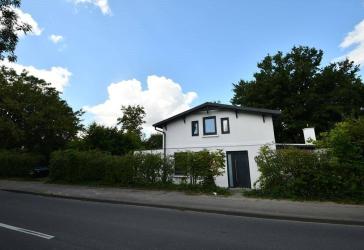 Modernisiertes, einzugsbereites Einfamilienhaus mit großzügigem Schnitt