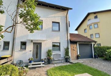 Vorschaubild Reihenendhaus