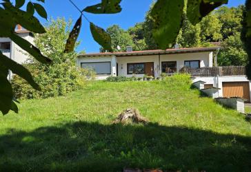 1 Fam Haus mit zusätzl. Baugrundstück