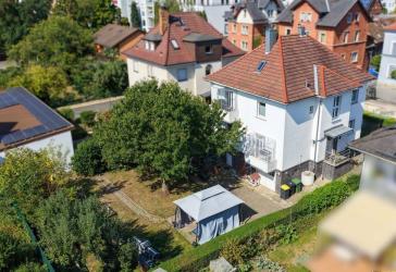 Charmantes Wohnhaus mit gemütlichem Garten in ruhiger und zentraler Coburger Stadtlage