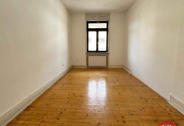 Charmanter Altbau mit Gartenblick - großzügige 4-Zimmer-Wohnung in Niederrad