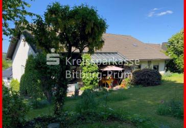 Einfamilienhaus mit Garage in sehr guter Wohnlage