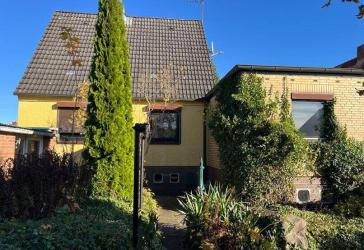Ideal für kreative Gestaltungsideen! Solides Einfamilienhaus mit viel Potenzial!