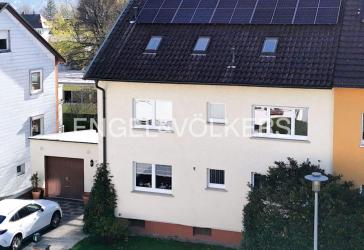 Vielseitiges Mehrfamilienhaus in sehr guter Lage