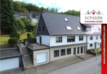 SCHADE IMMOBILIEN - Ein- bis Zweifamilienhaus mit Gewerbefläche im EG!