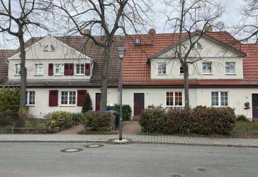 tolles Reihenhaus, (aktuell Ferienhaus) ruhige Lage, Wintergarten, EBK, provisionsfrei