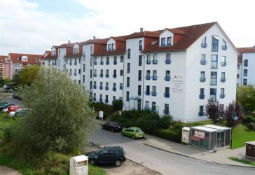 Großzügige 4-Raum-Wohnung mit TG-Stellplatz und Süd-Balkon